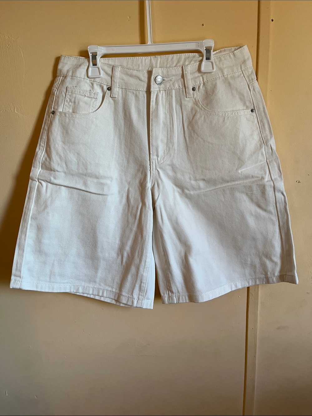 SHEIN White women Denim Shorts - Casual Five-Pocket Style